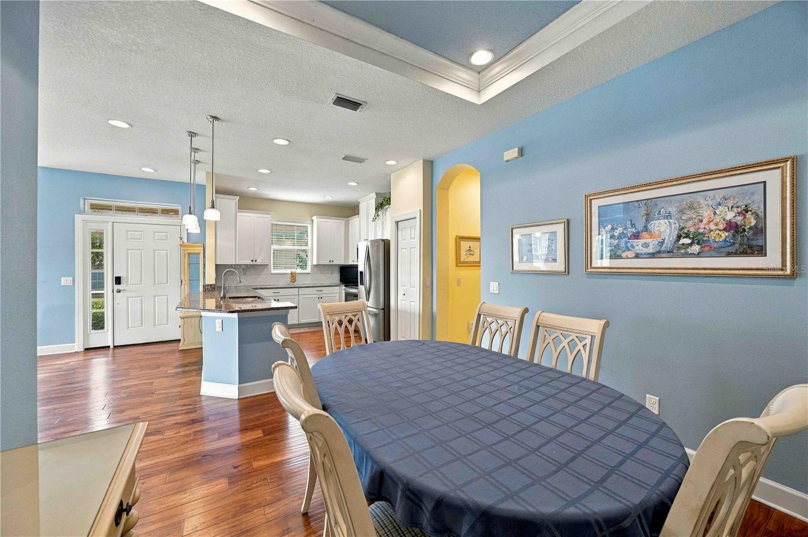 299 CAPULET DR — photo 22