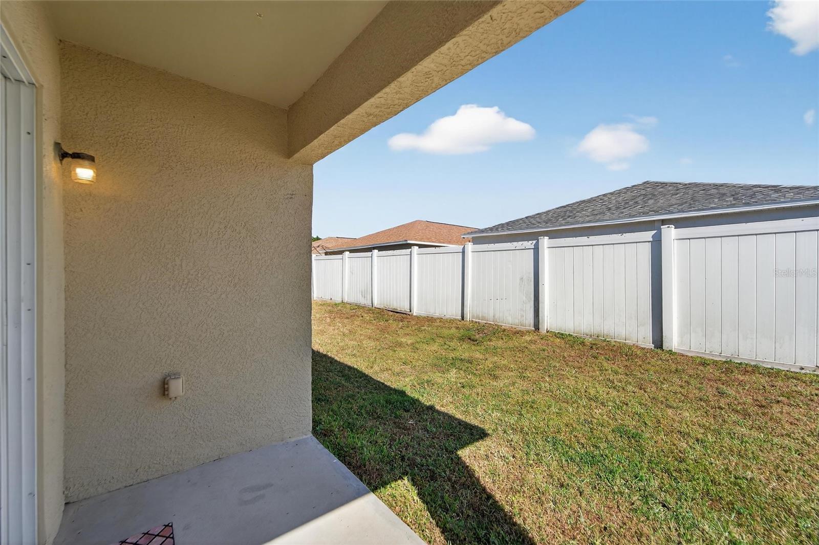 11812 LYNMOOR DR — photo 51