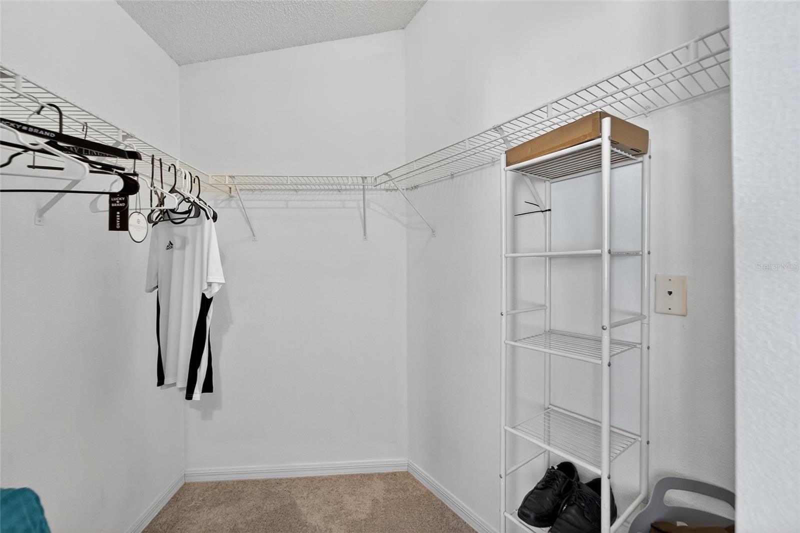 11812 LYNMOOR DR — photo 21