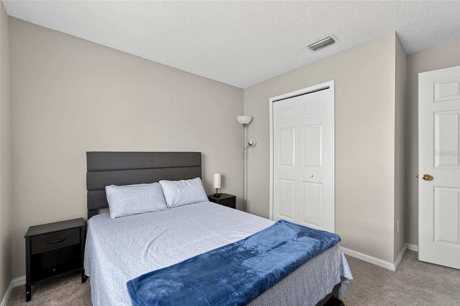11812 LYNMOOR DR — photo 16