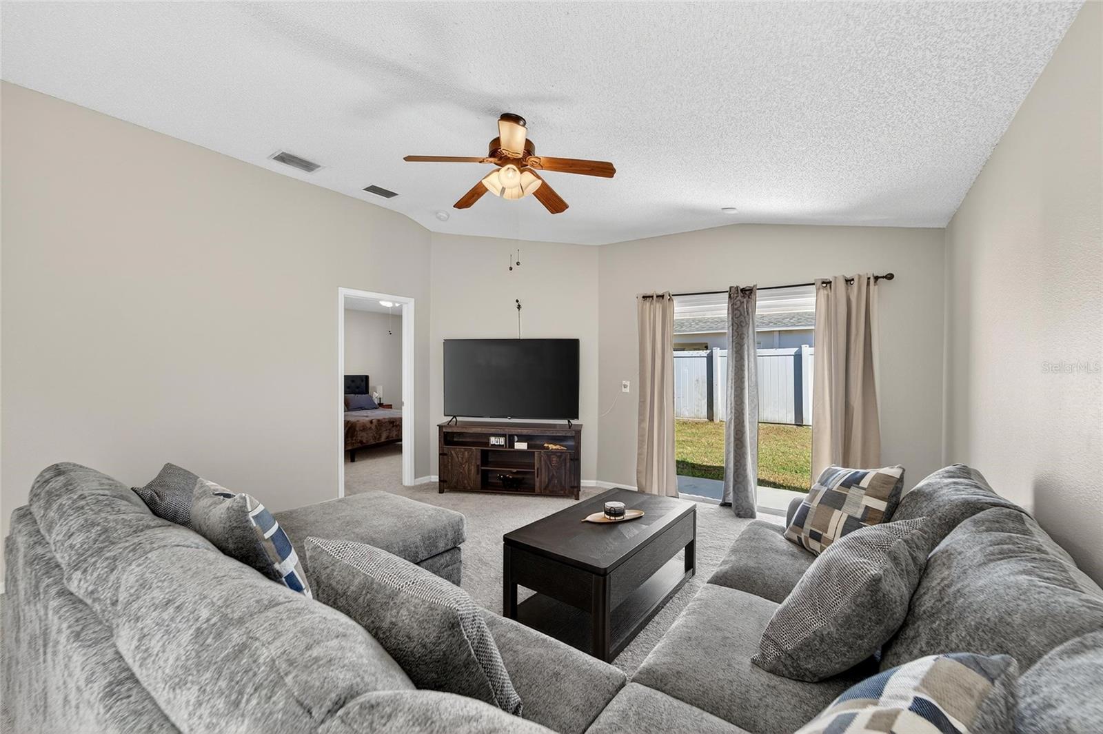 11812 LYNMOOR DR — photo 27