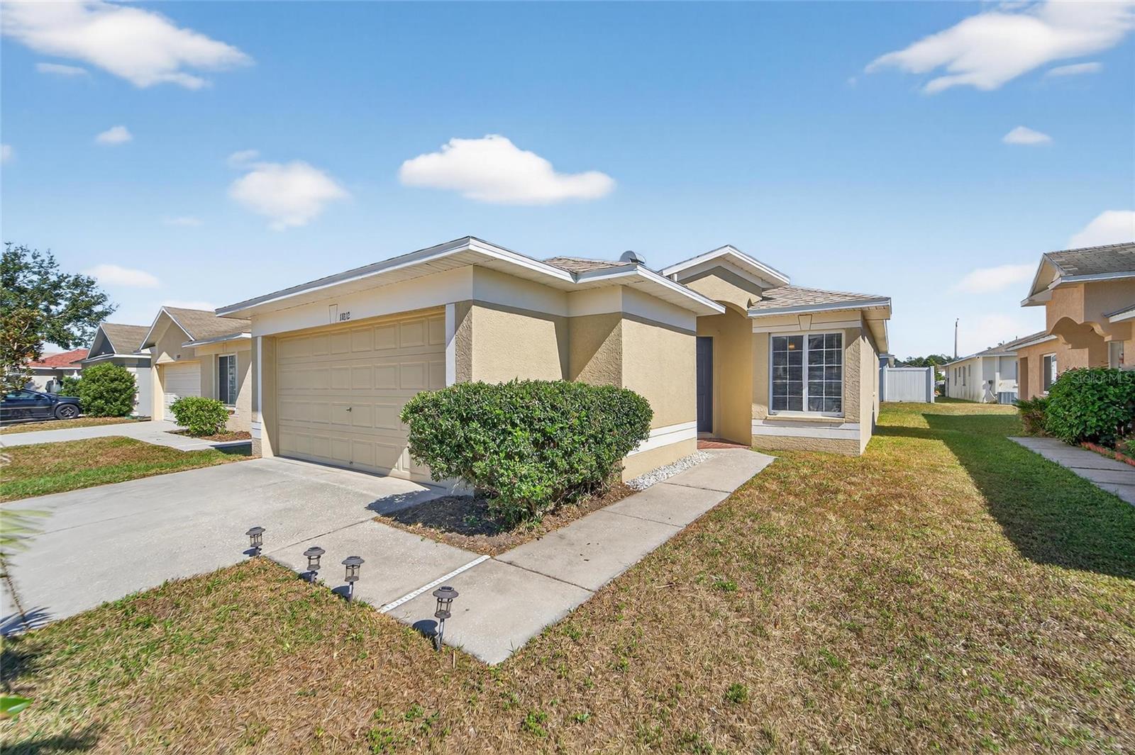 11812 LYNMOOR DR — photo 4
