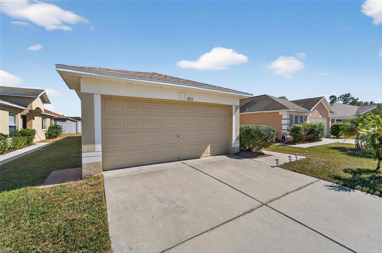 11812 LYNMOOR DR — photo 6