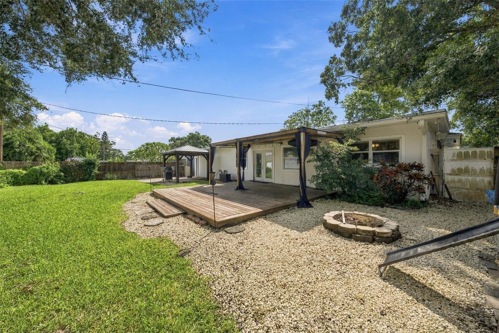 1548 ORANGE ST — photo 44
