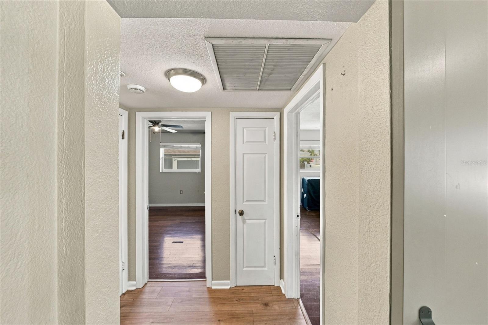 1548 ORANGE ST — photo 24