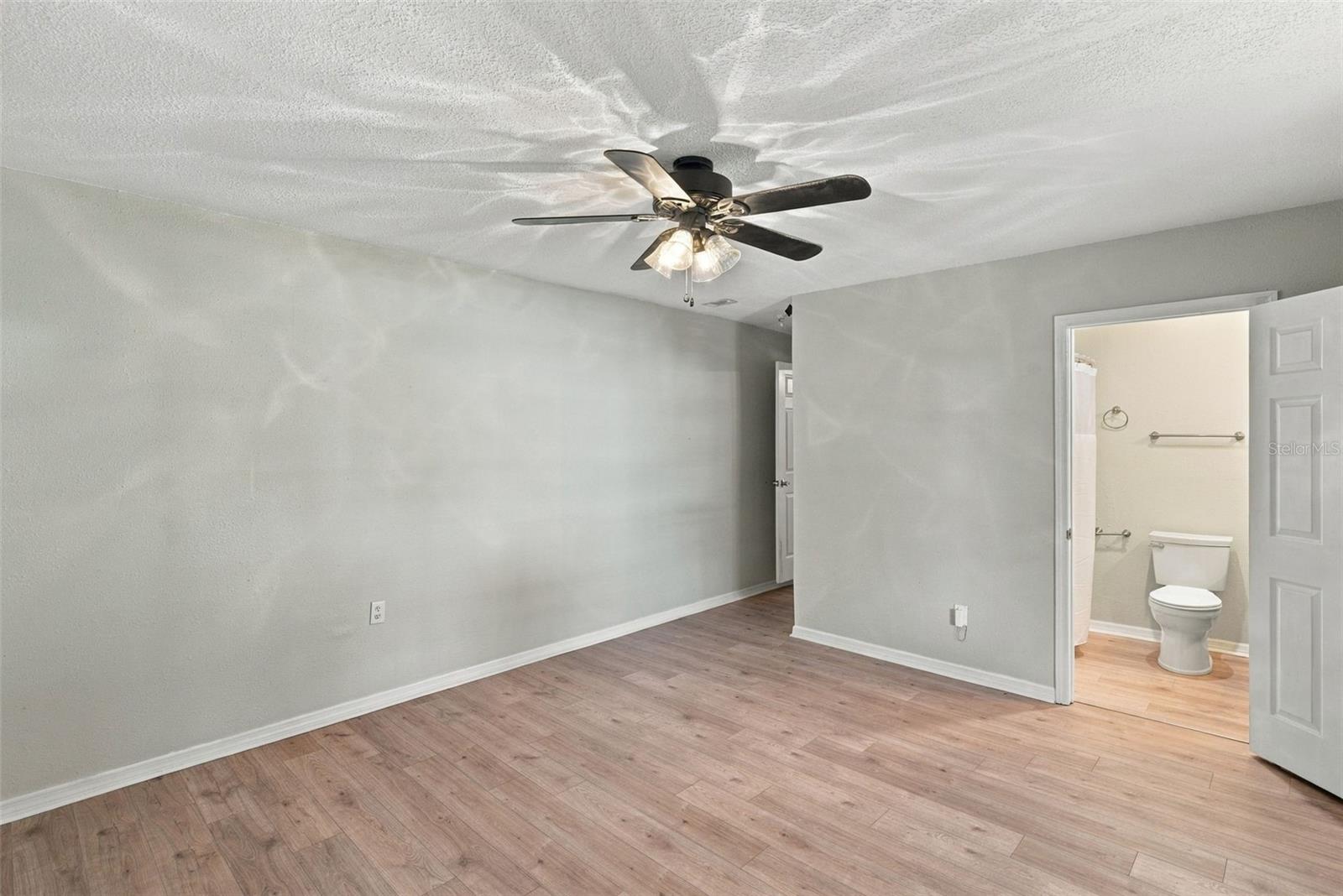 1548 ORANGE ST — photo 21