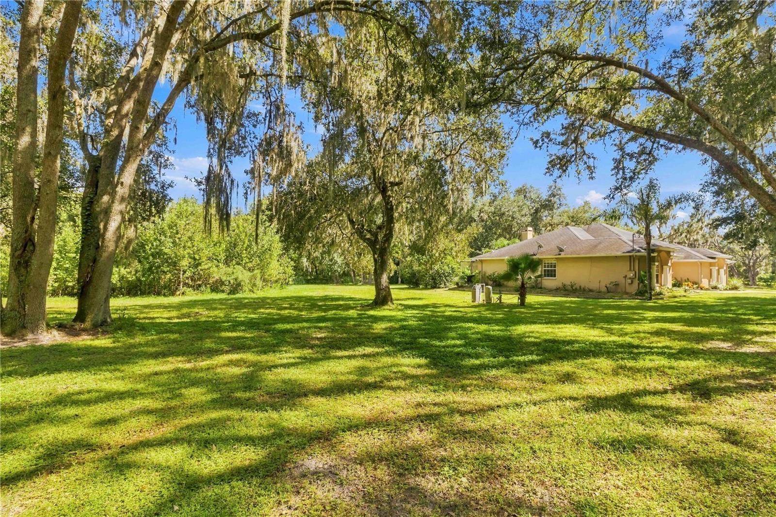 6910 CHARLES HUMPHREY RD — photo 32