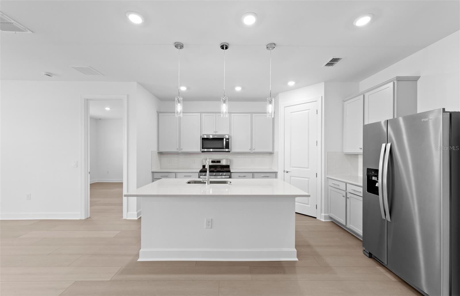 16321 LILLY ELAINE WAY — photo 17