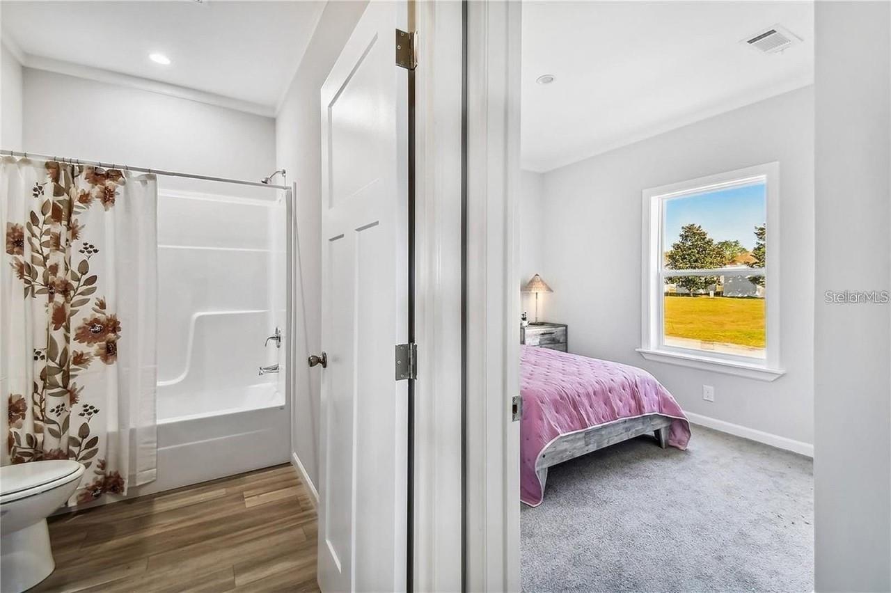 10029 HAMP DR — photo 24