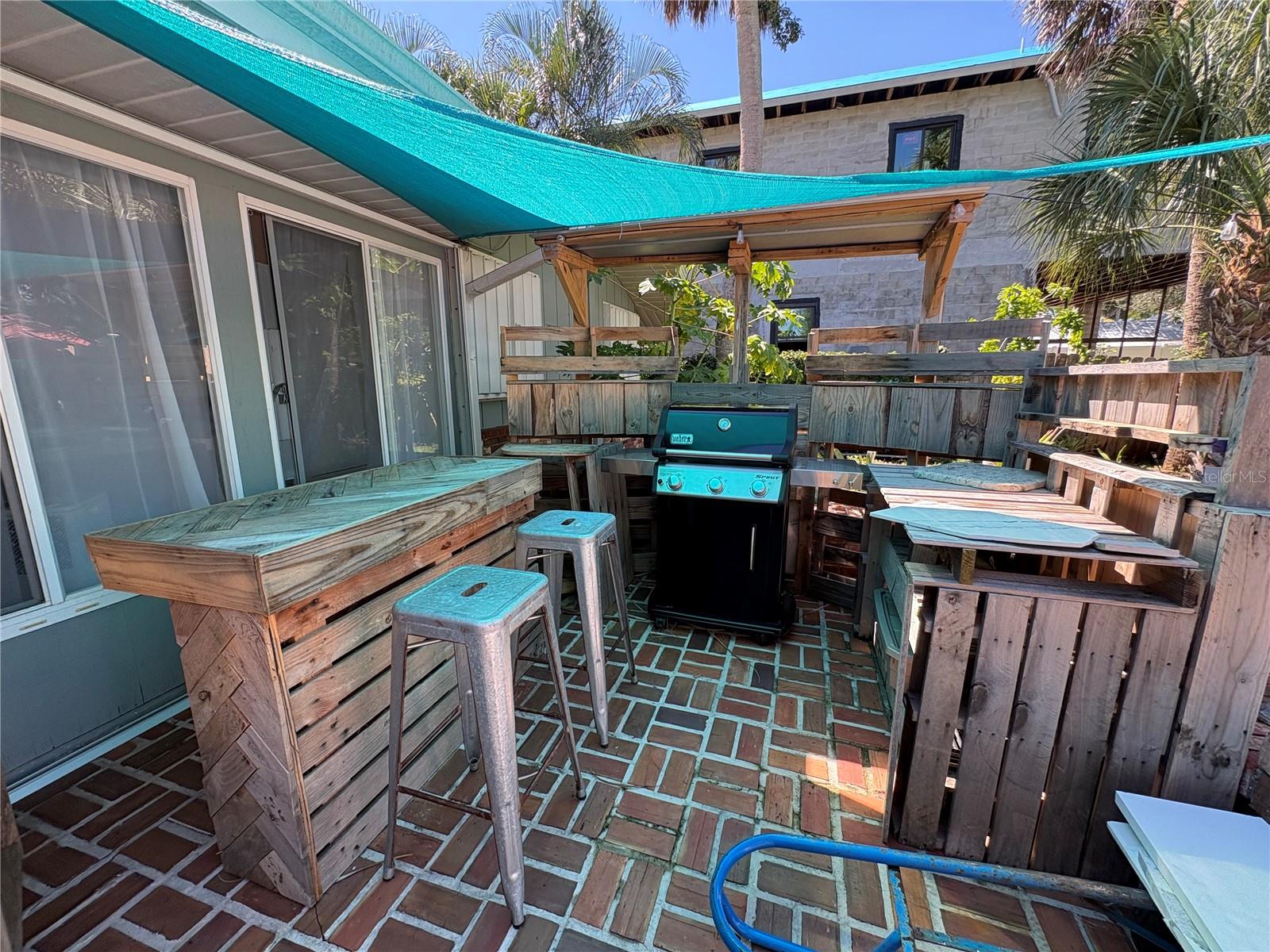 108 SUNRISE DR — photo 33
