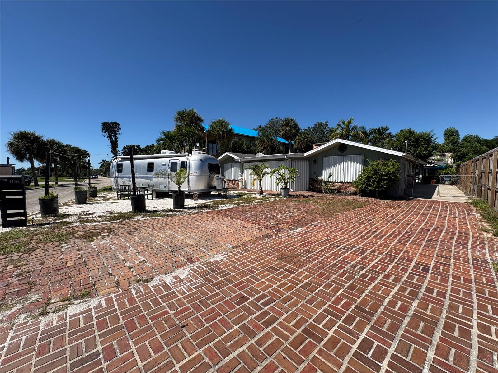 108 SUNRISE DR — photo 6