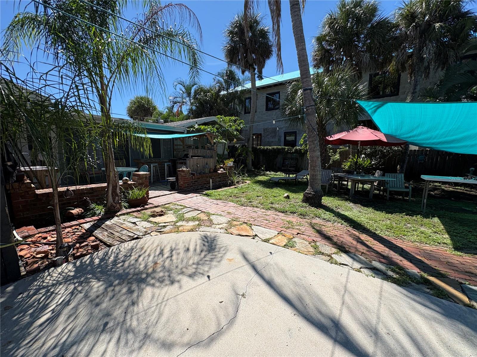 108 SUNRISE DR — photo 36