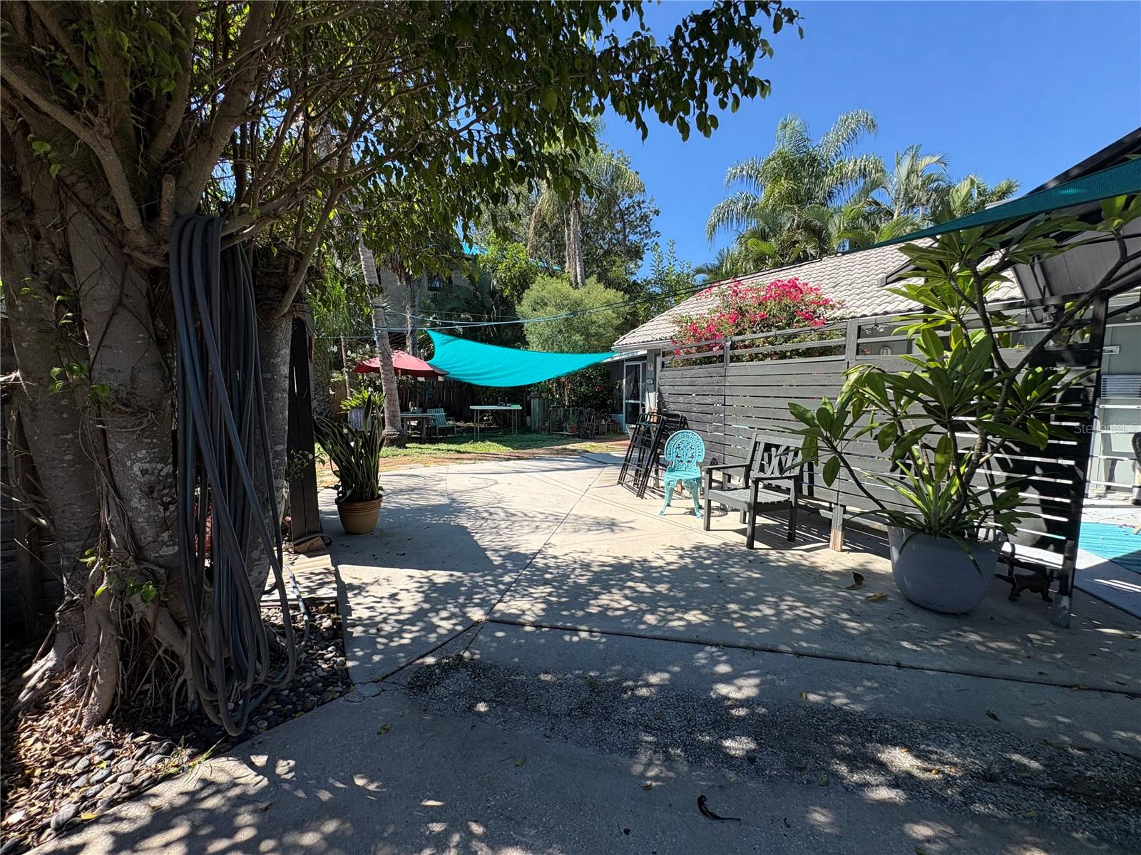 108 SUNRISE DR — photo 28