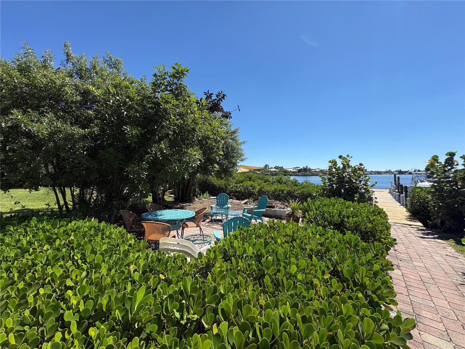 108 SUNRISE DR — photo 16