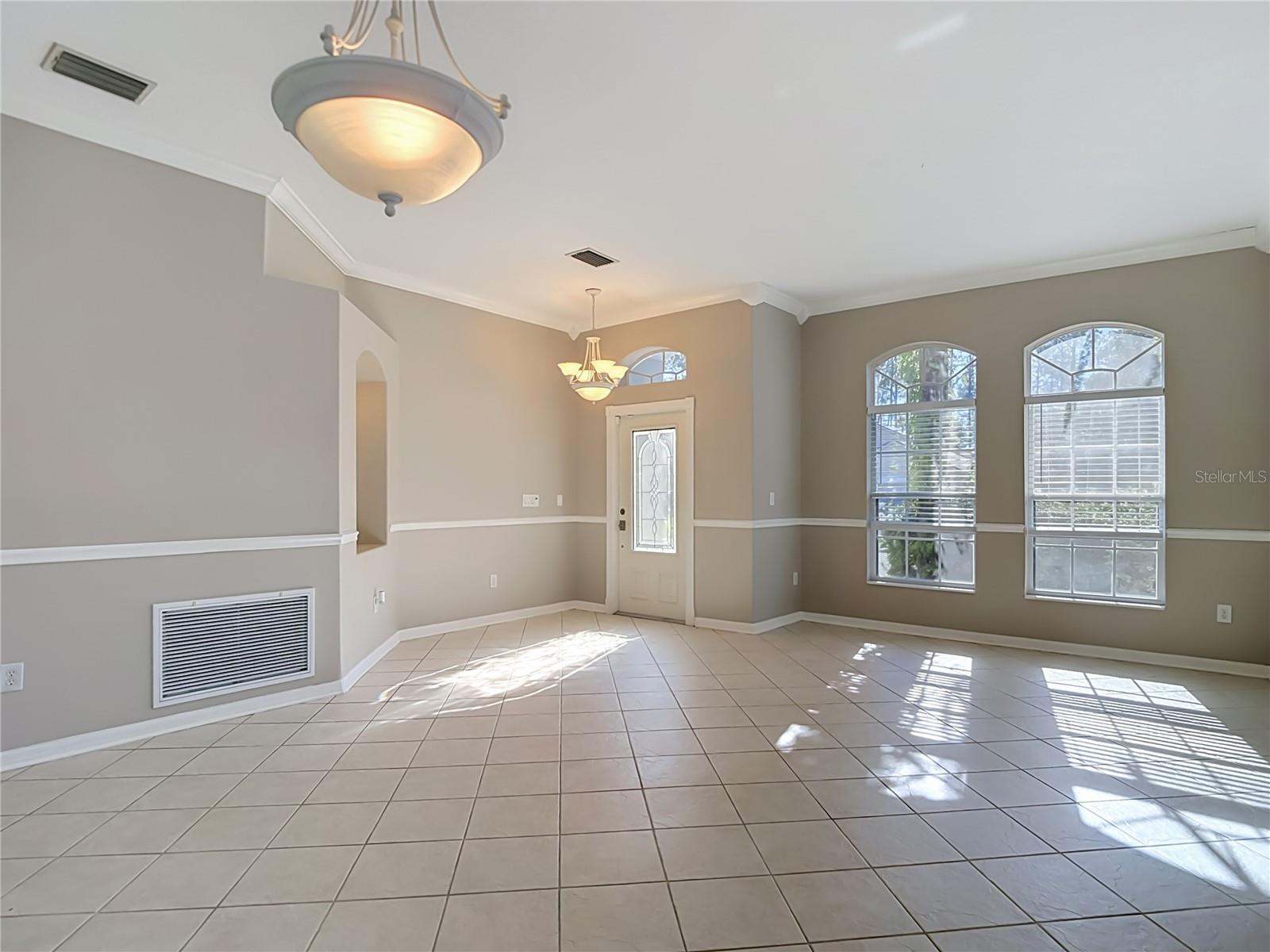 5423 BRADDOCK DR — photo 13