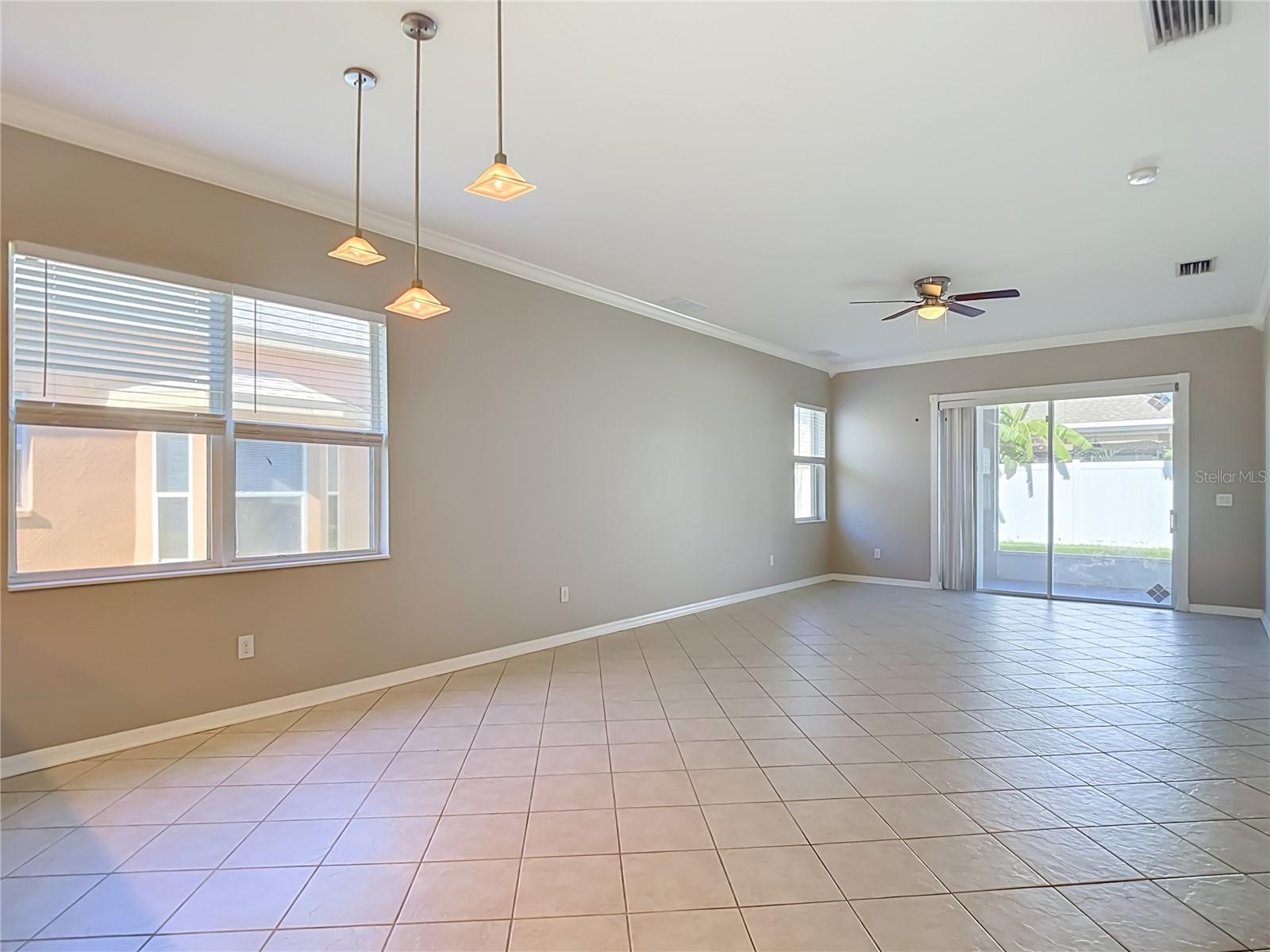 5423 BRADDOCK DR — photo 24
