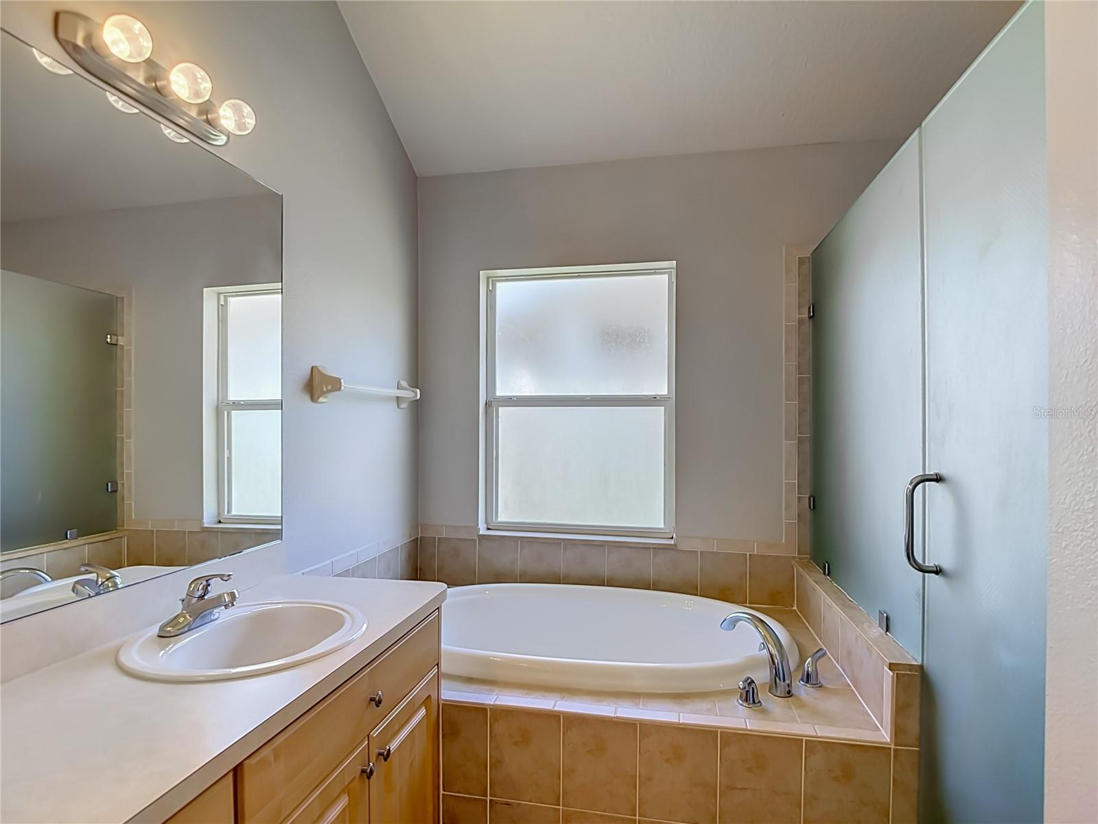 5423 BRADDOCK DR — photo 56