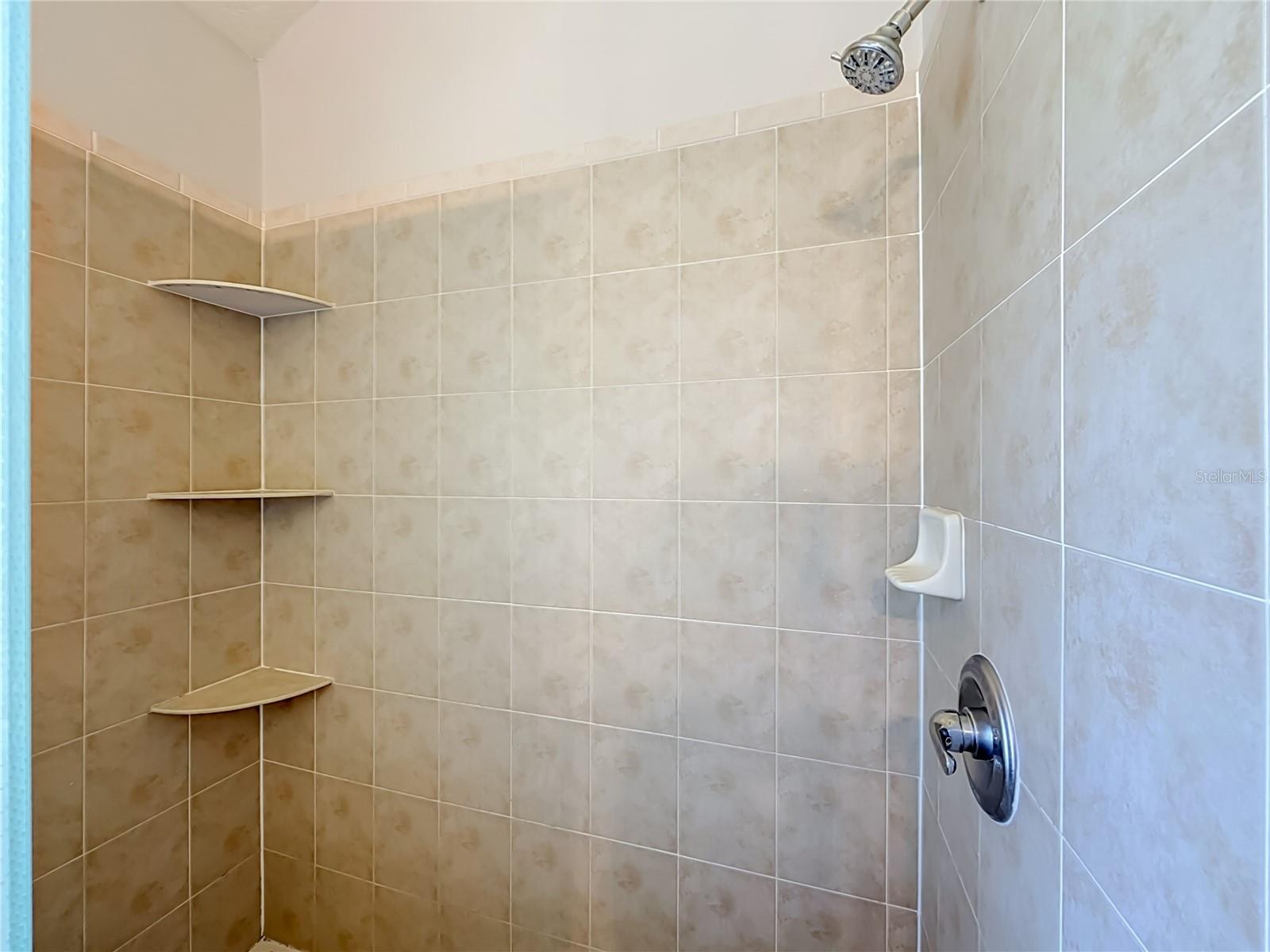 5423 BRADDOCK DR — photo 58