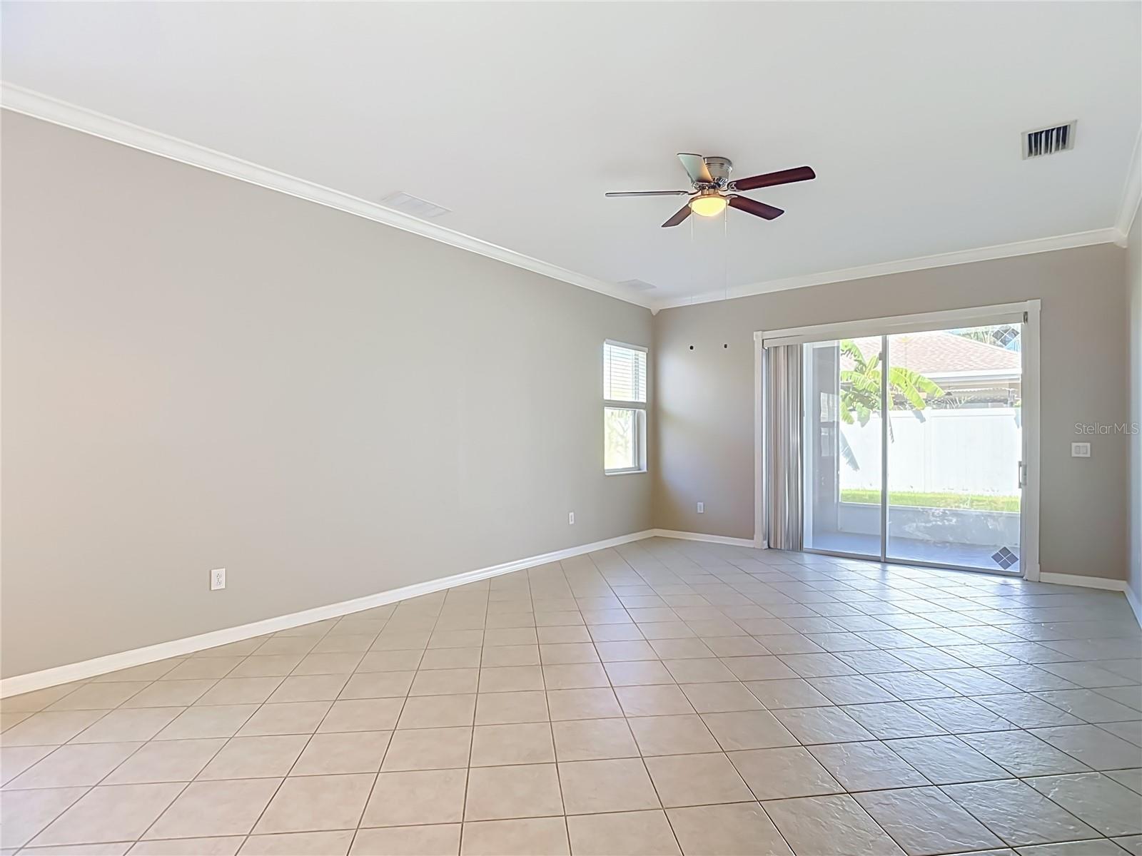 5423 BRADDOCK DR — photo 33