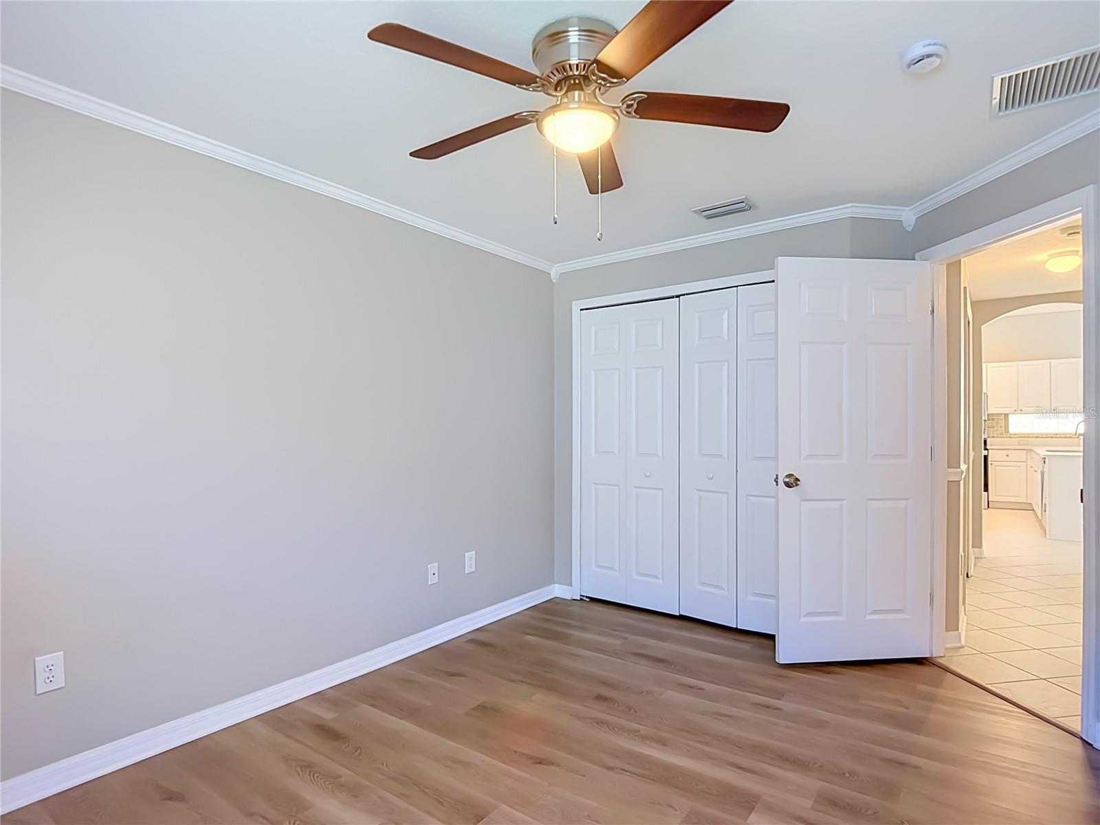 5423 BRADDOCK DR — photo 36