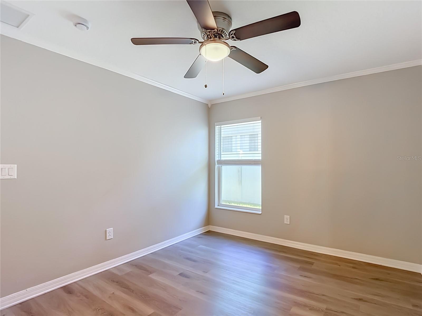 5423 BRADDOCK DR — photo 34