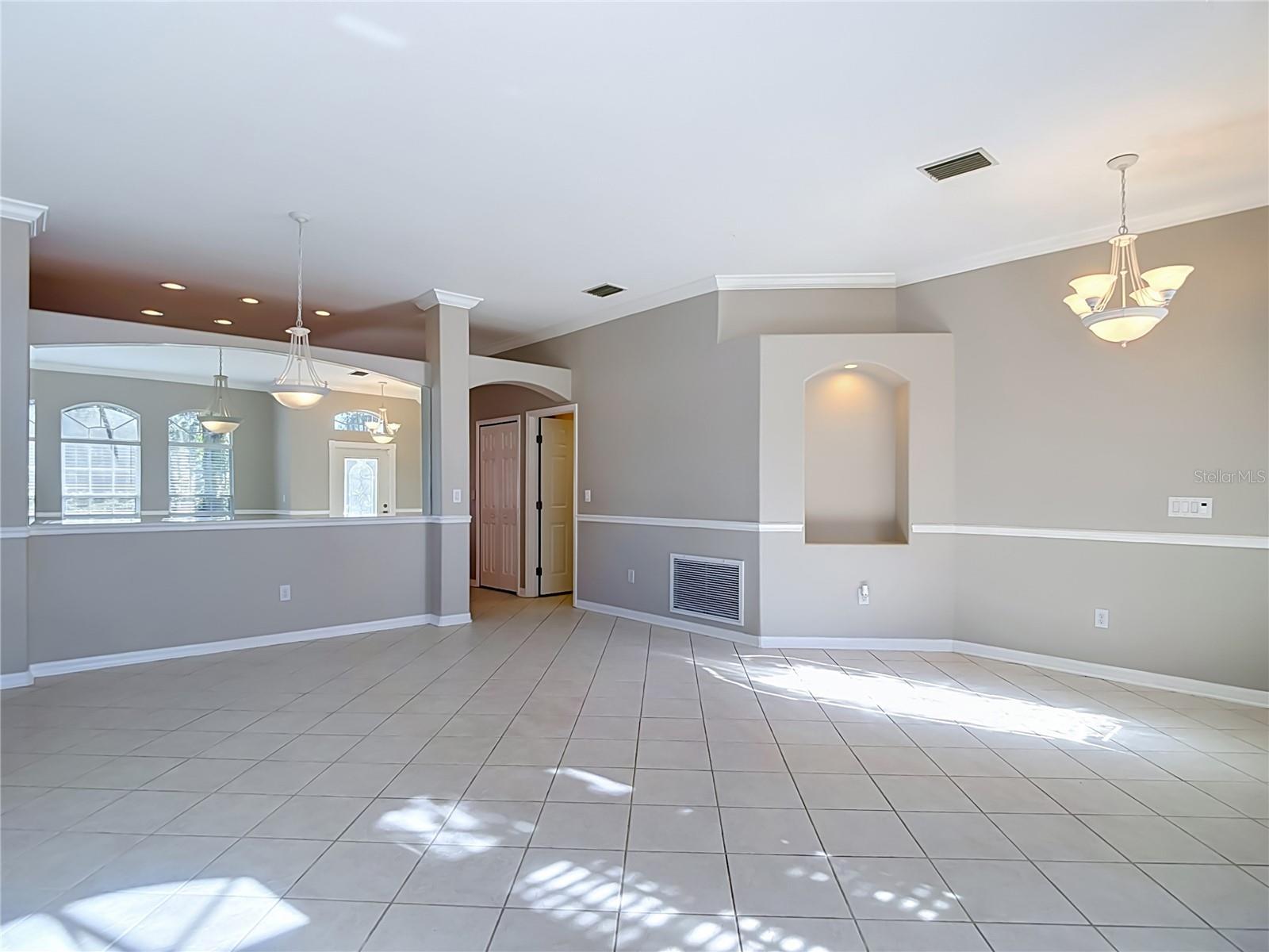 5423 BRADDOCK DR — photo 12