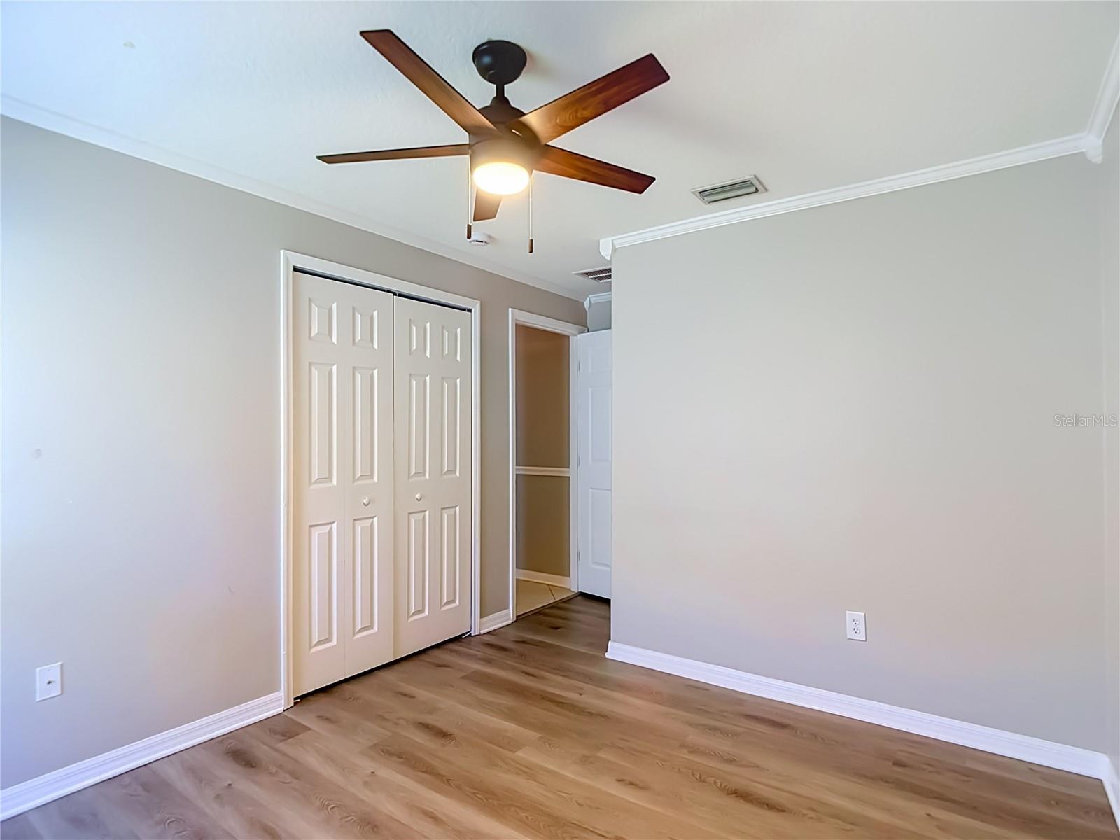 5423 BRADDOCK DR — photo 47