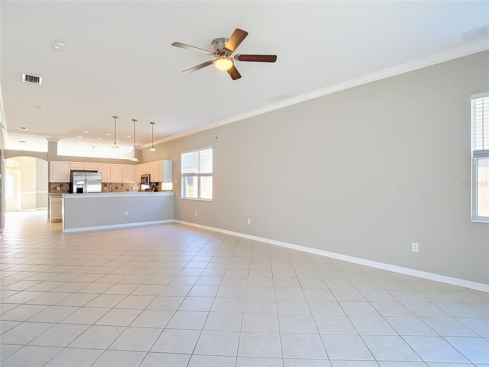 5423 BRADDOCK DR — photo 32