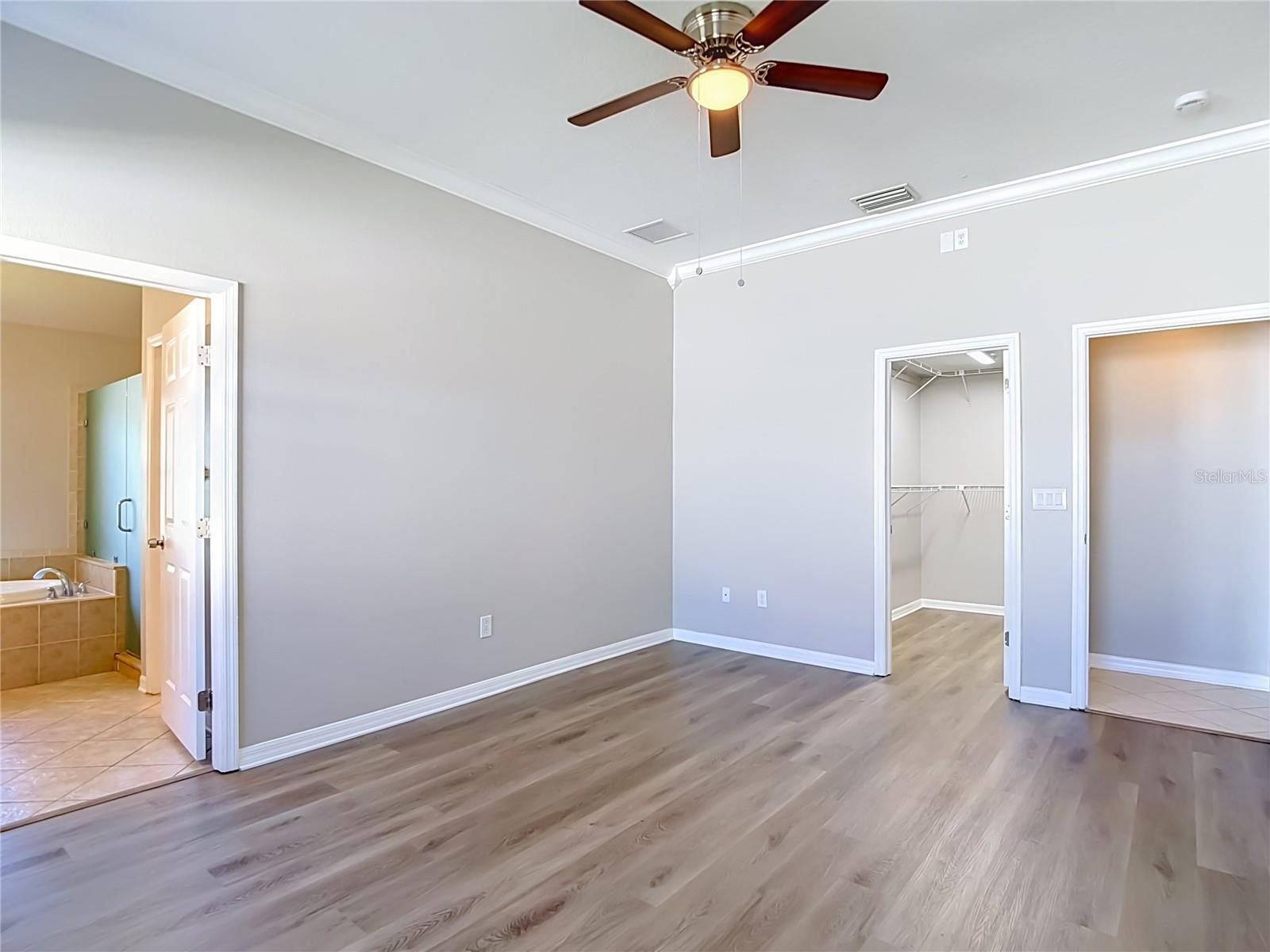 5423 BRADDOCK DR — photo 53