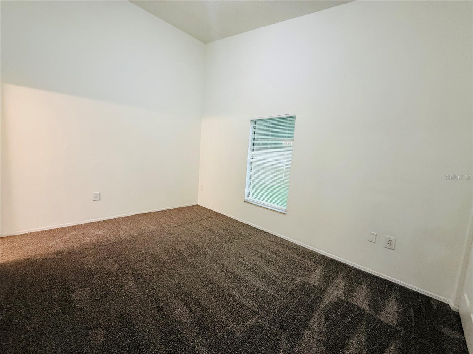 8507 N HYALEAH RD — photo 19