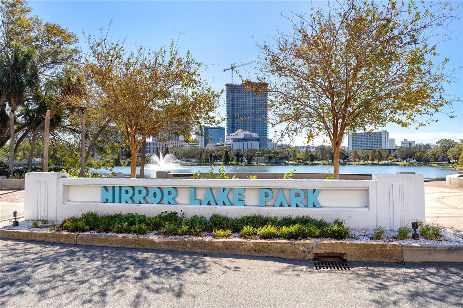 701 MIRROR LAKE DR N #206 — photo 31