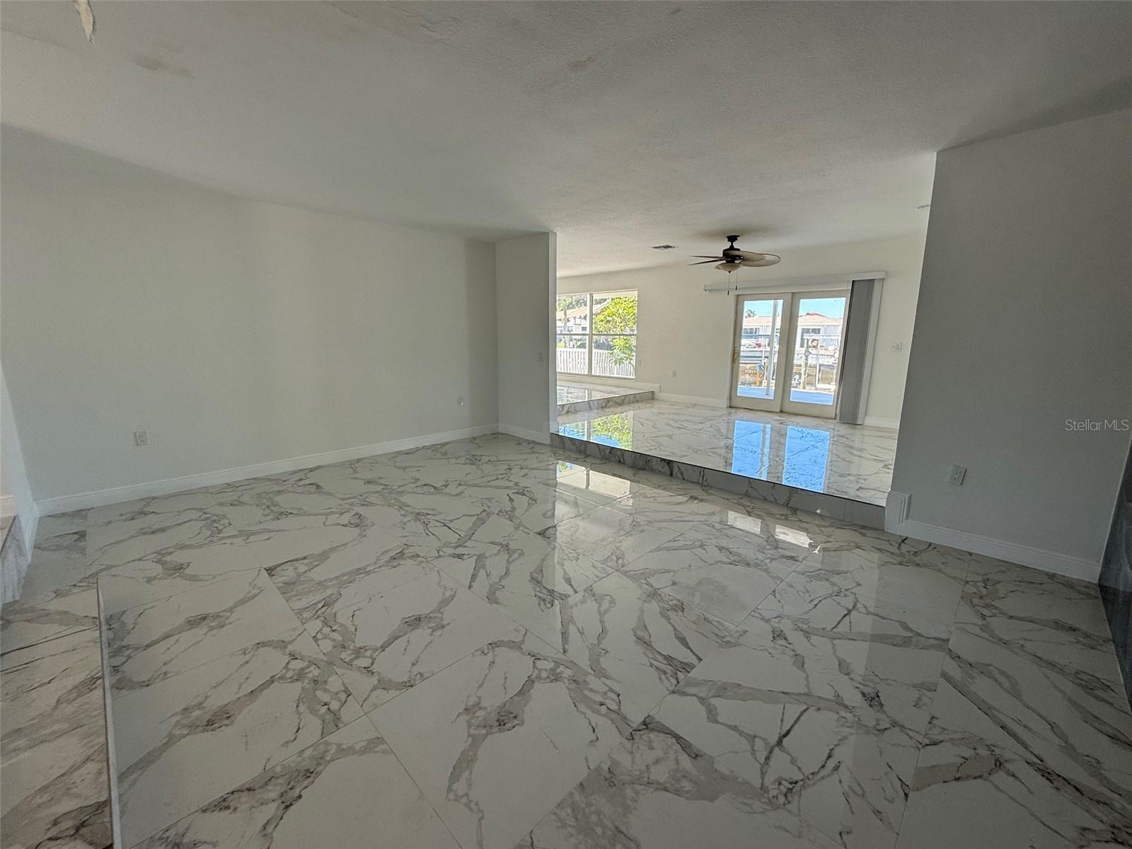 13701 GARRIS DR — photo 3