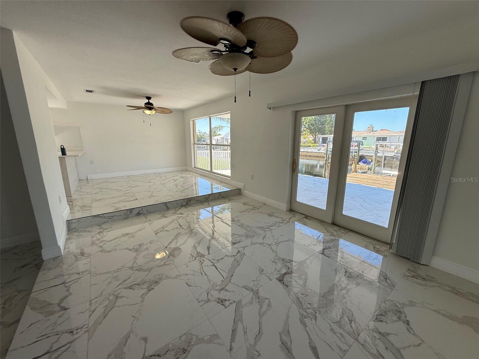 13701 GARRIS DR — photo 4