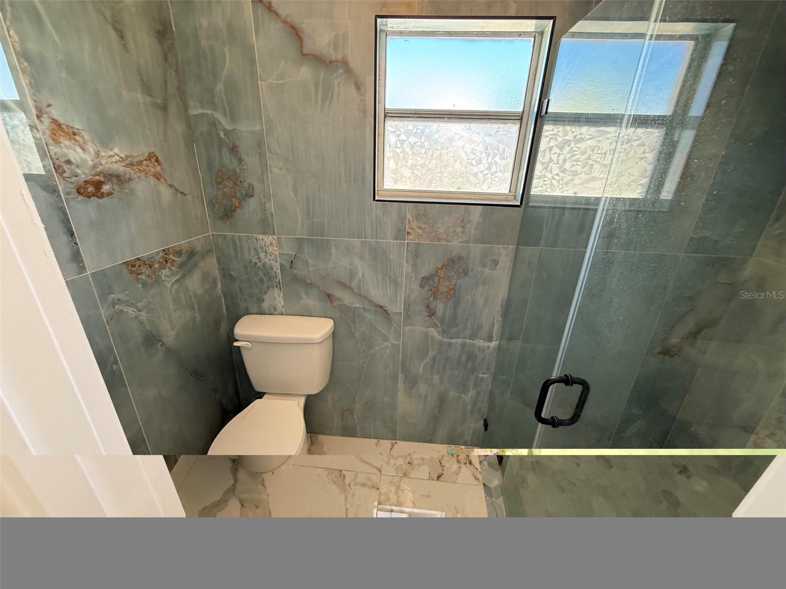 13701 GARRIS DR — photo 13