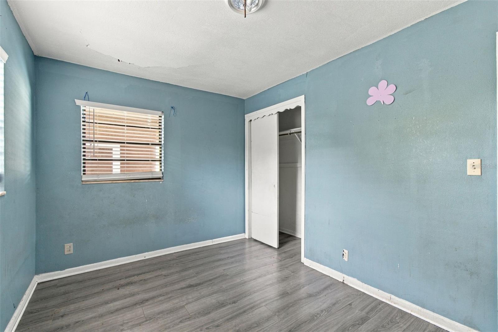 8010 SHARON DR — photo 12