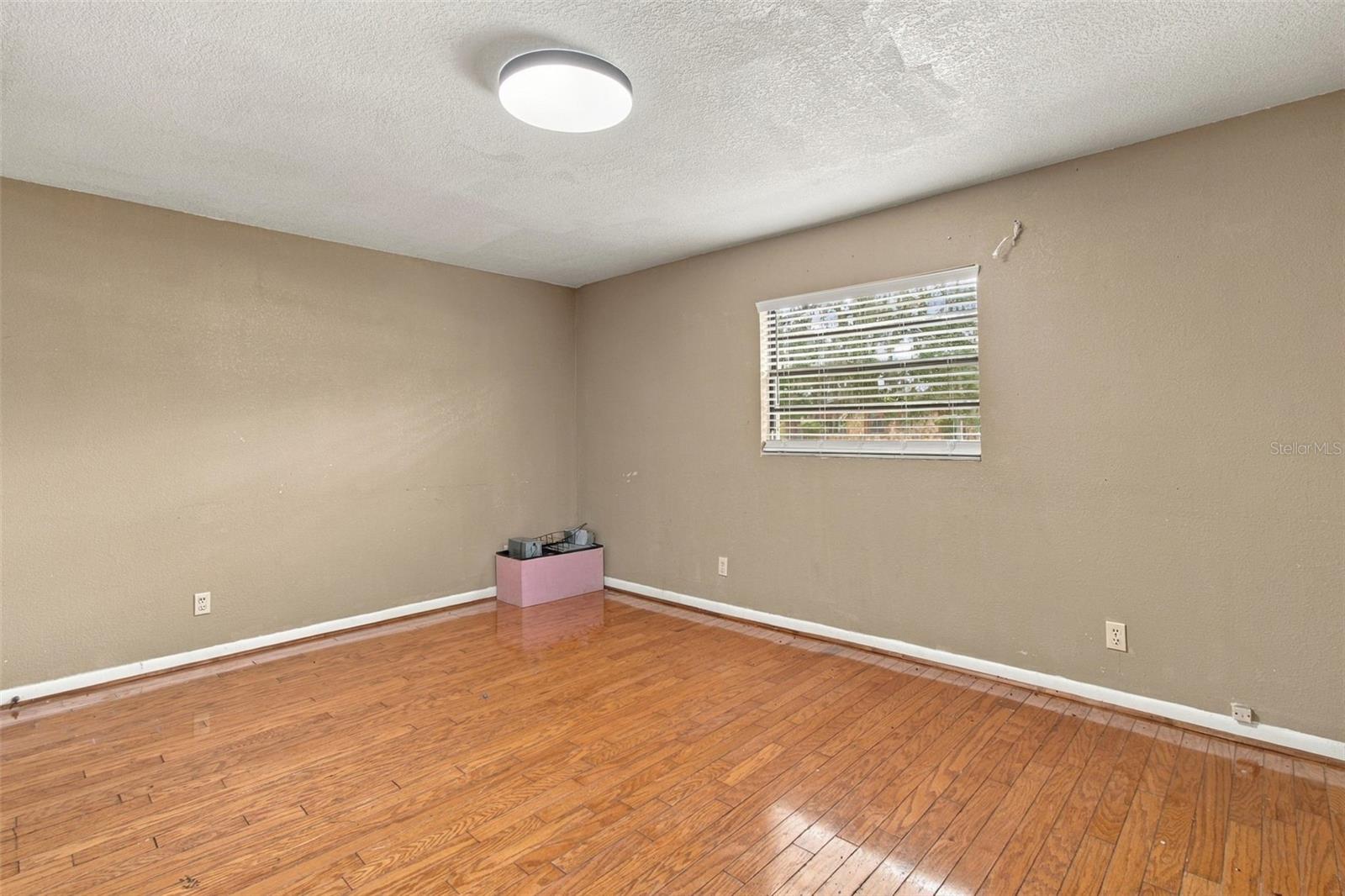 8010 SHARON DR — photo 28
