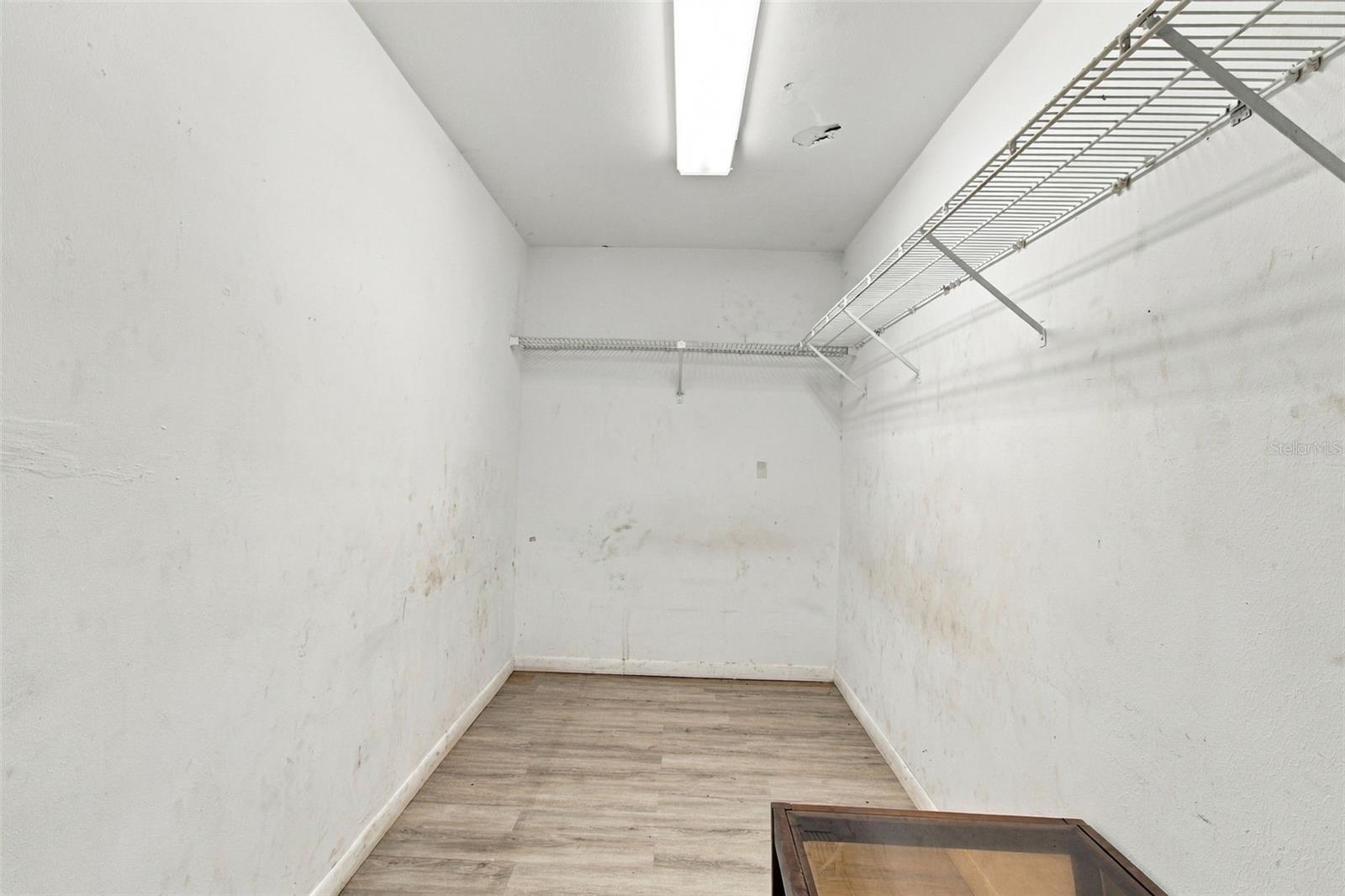 8010 SHARON DR — photo 29
