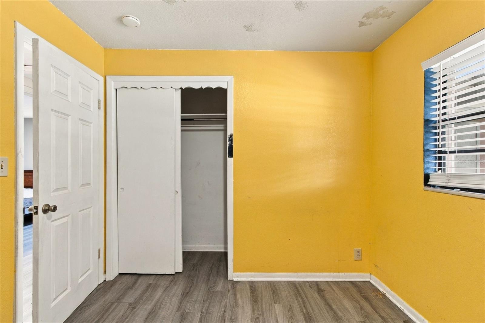 8010 SHARON DR — photo 9