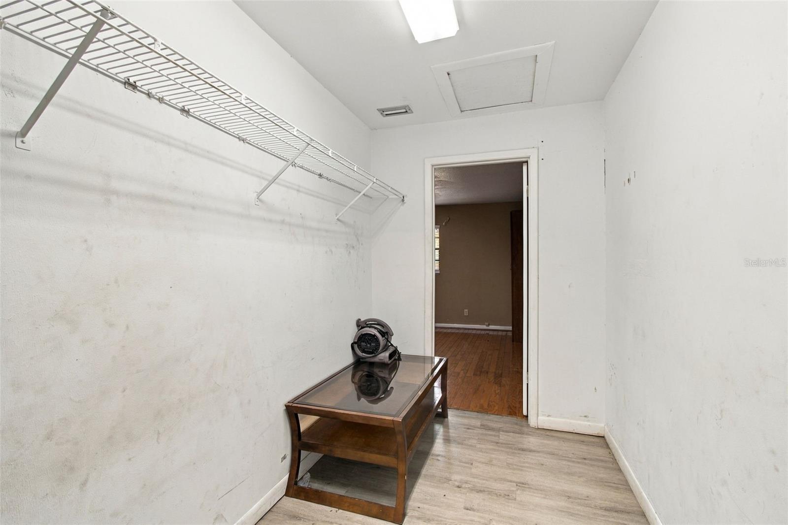 8010 SHARON DR — photo 30