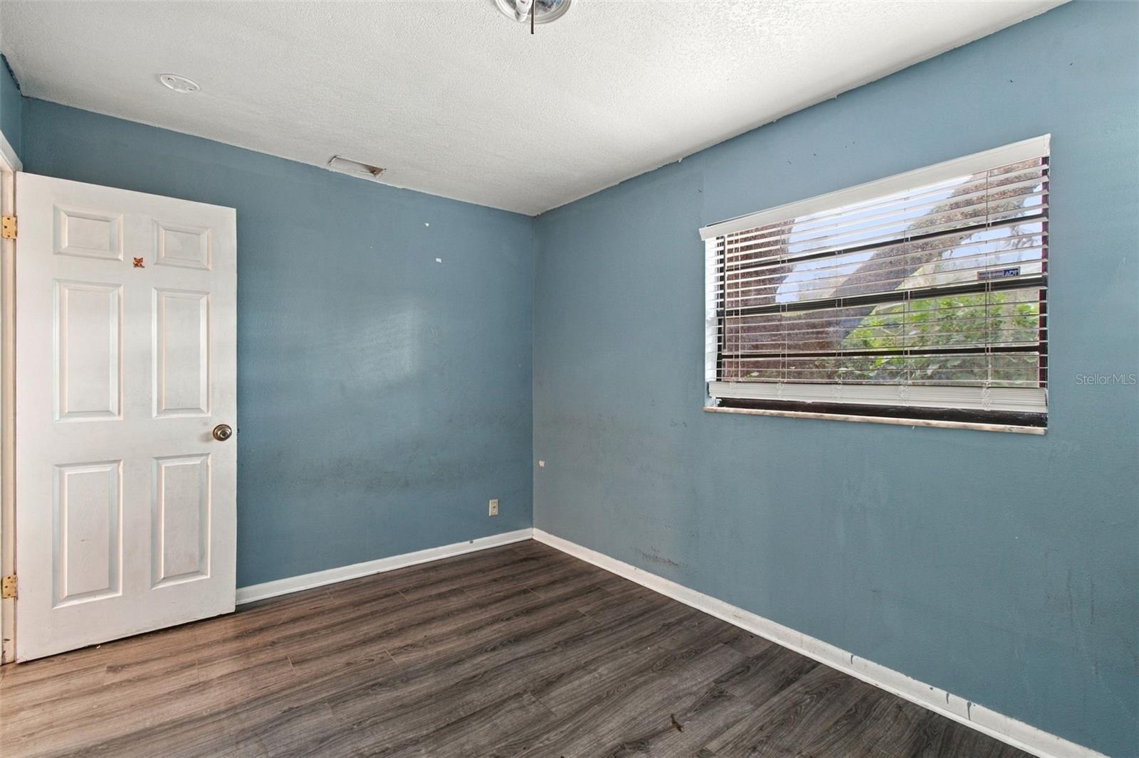 8010 SHARON DR — photo 13