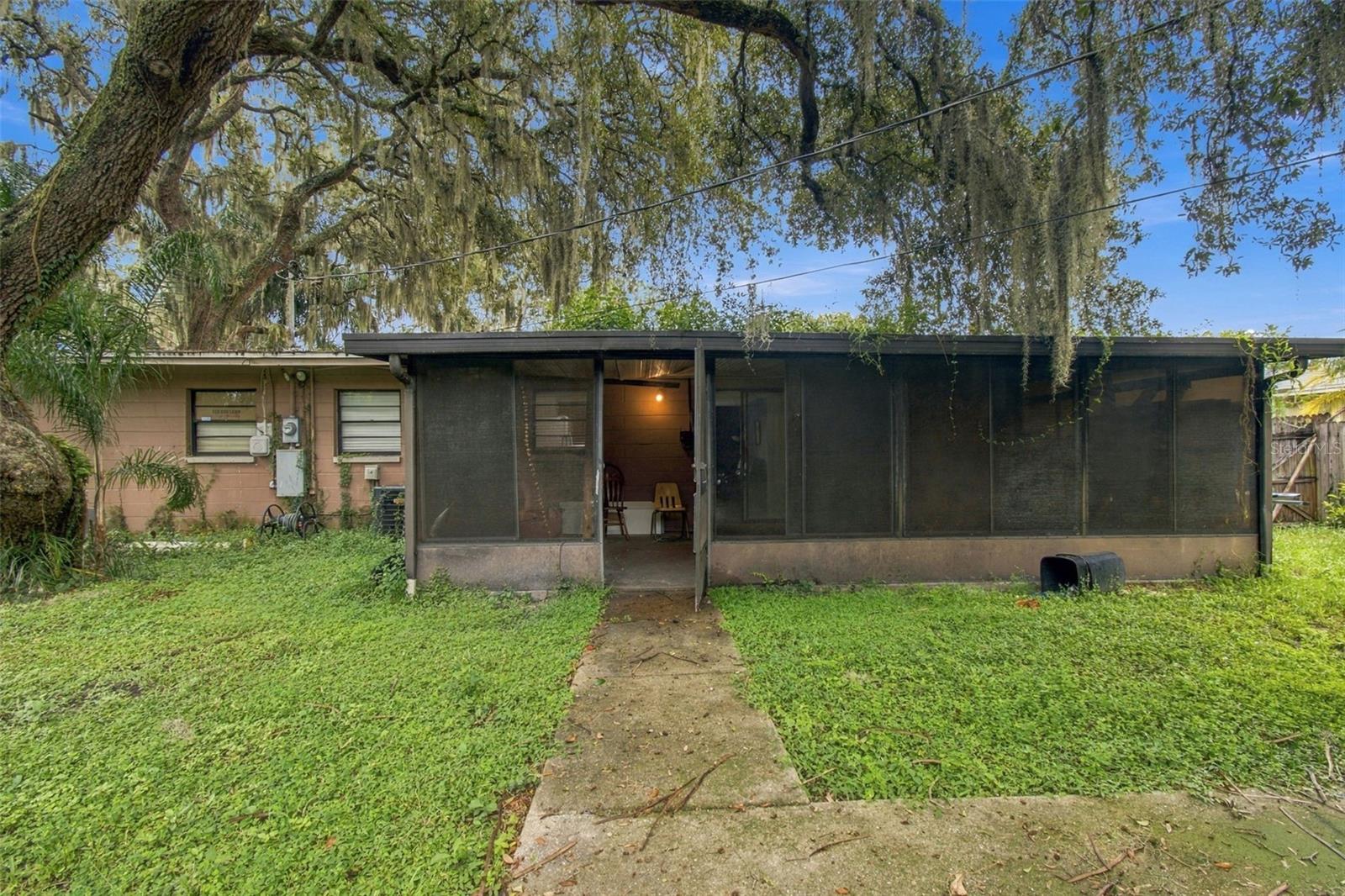 8010 SHARON DR — photo 42