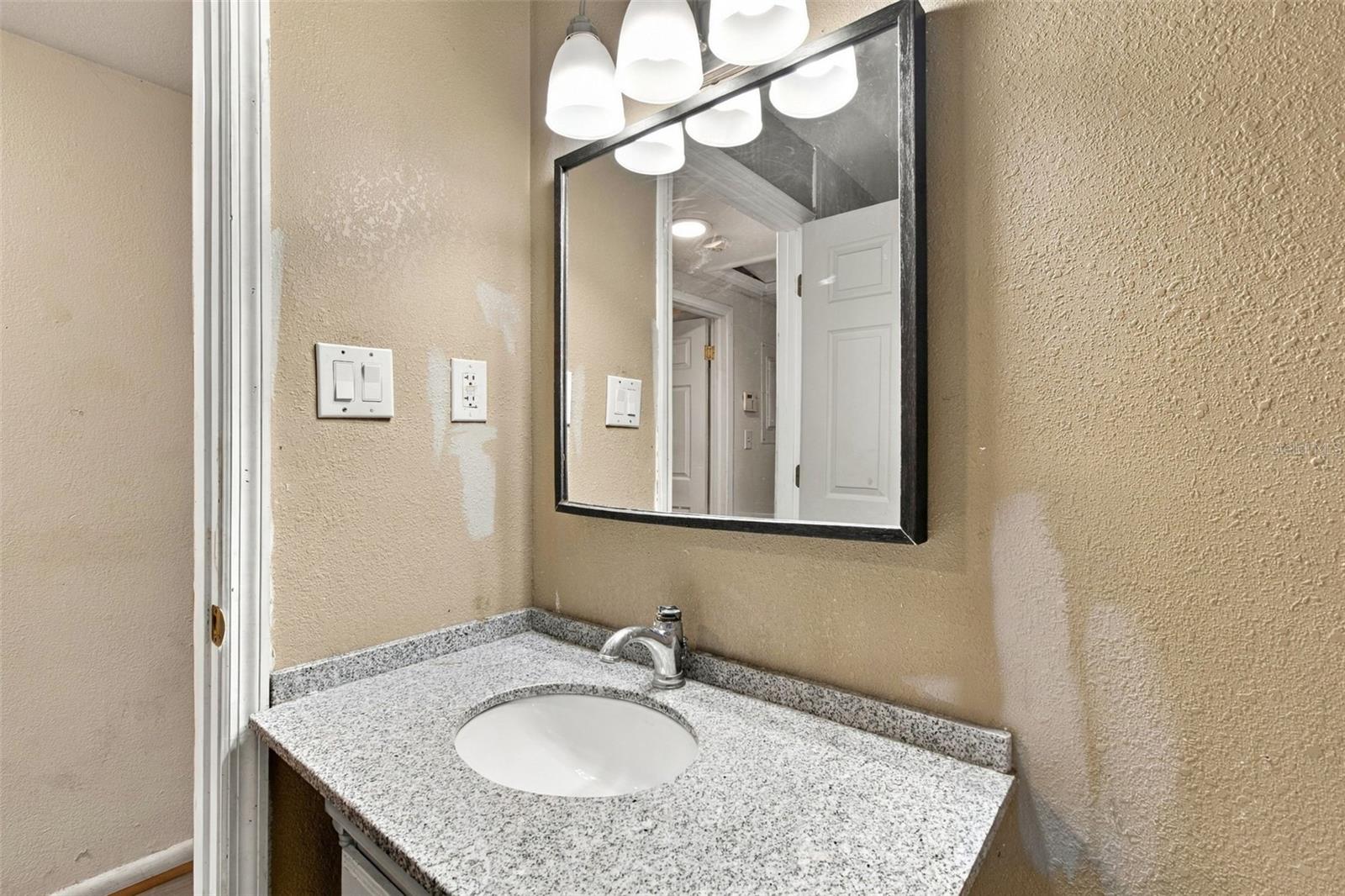 8010 SHARON DR — photo 6
