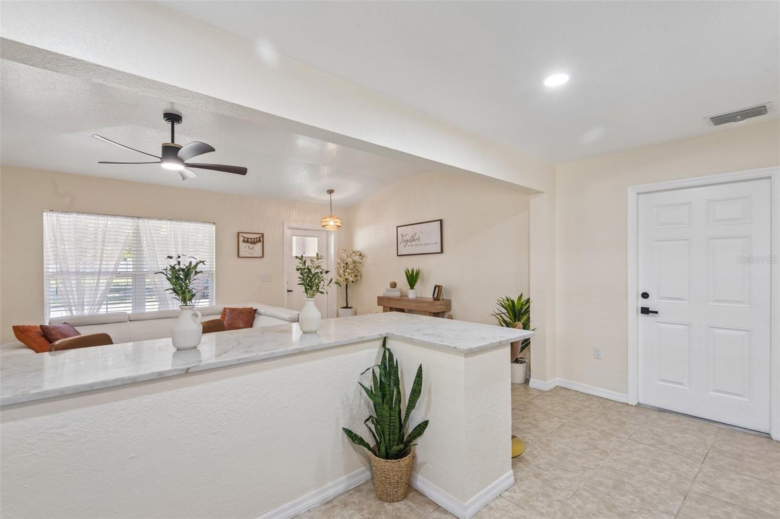 1866 BETTY LN — photo 20