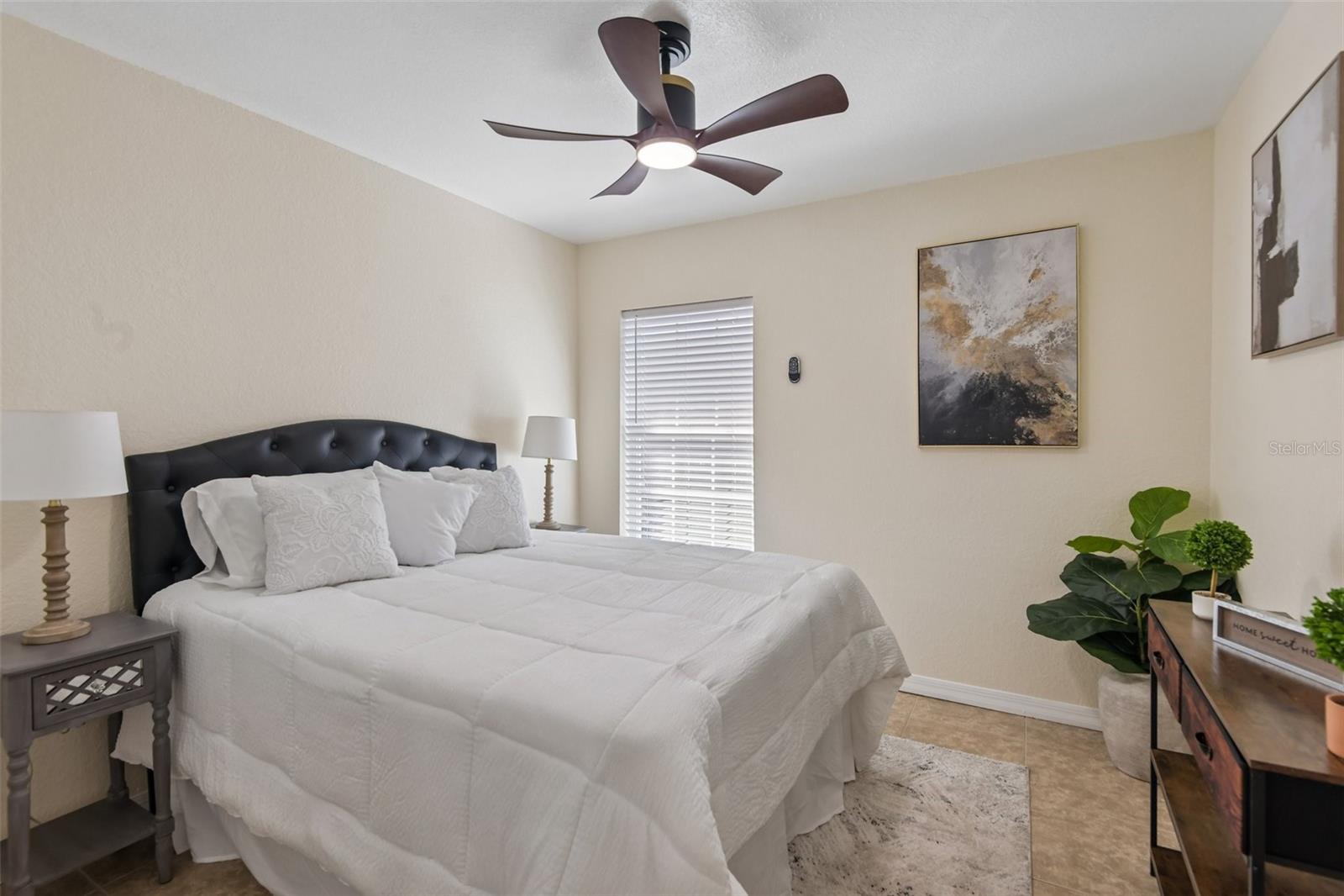 1866 BETTY LN — photo 25