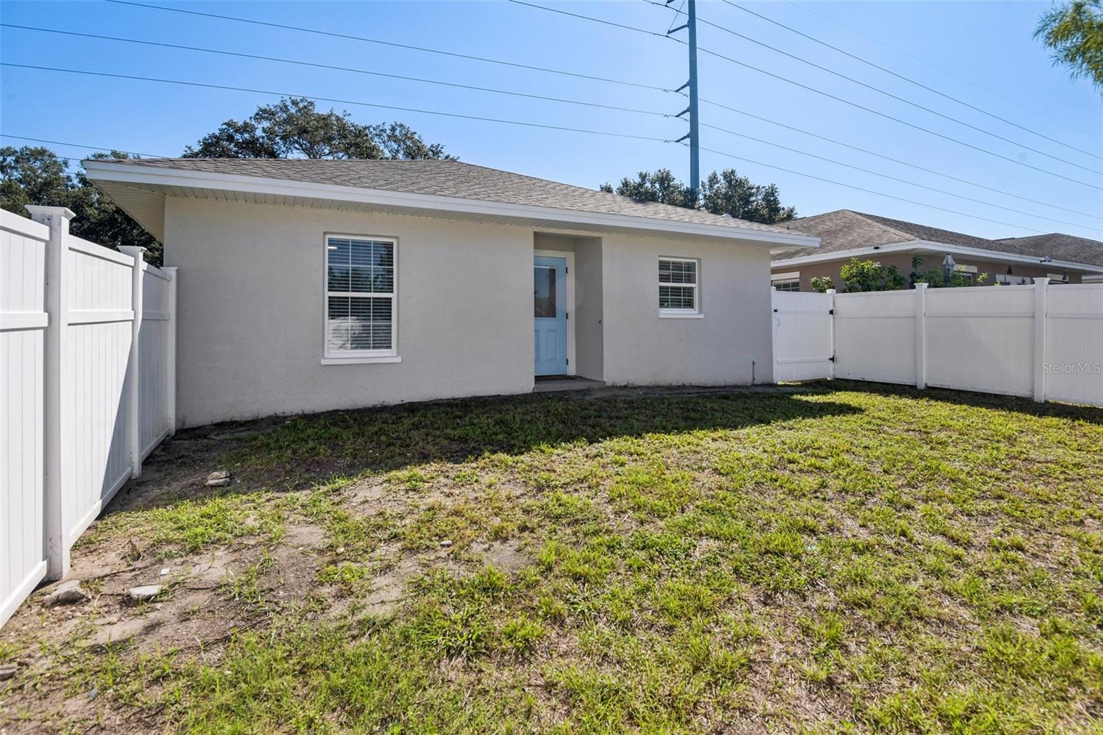 1866 BETTY LN — photo 33