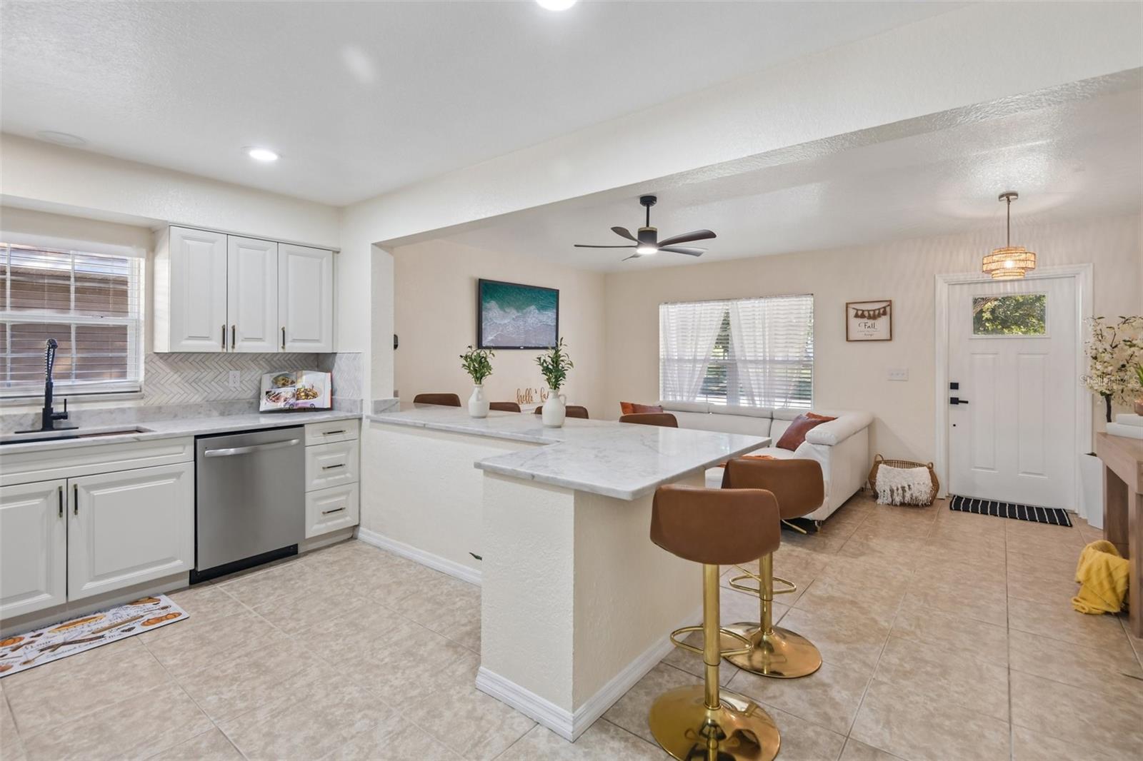 1866 BETTY LN — photo 21