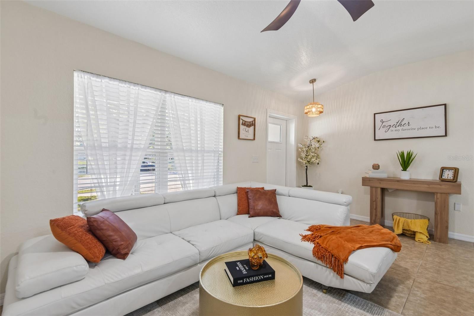 1866 BETTY LN — photo 2