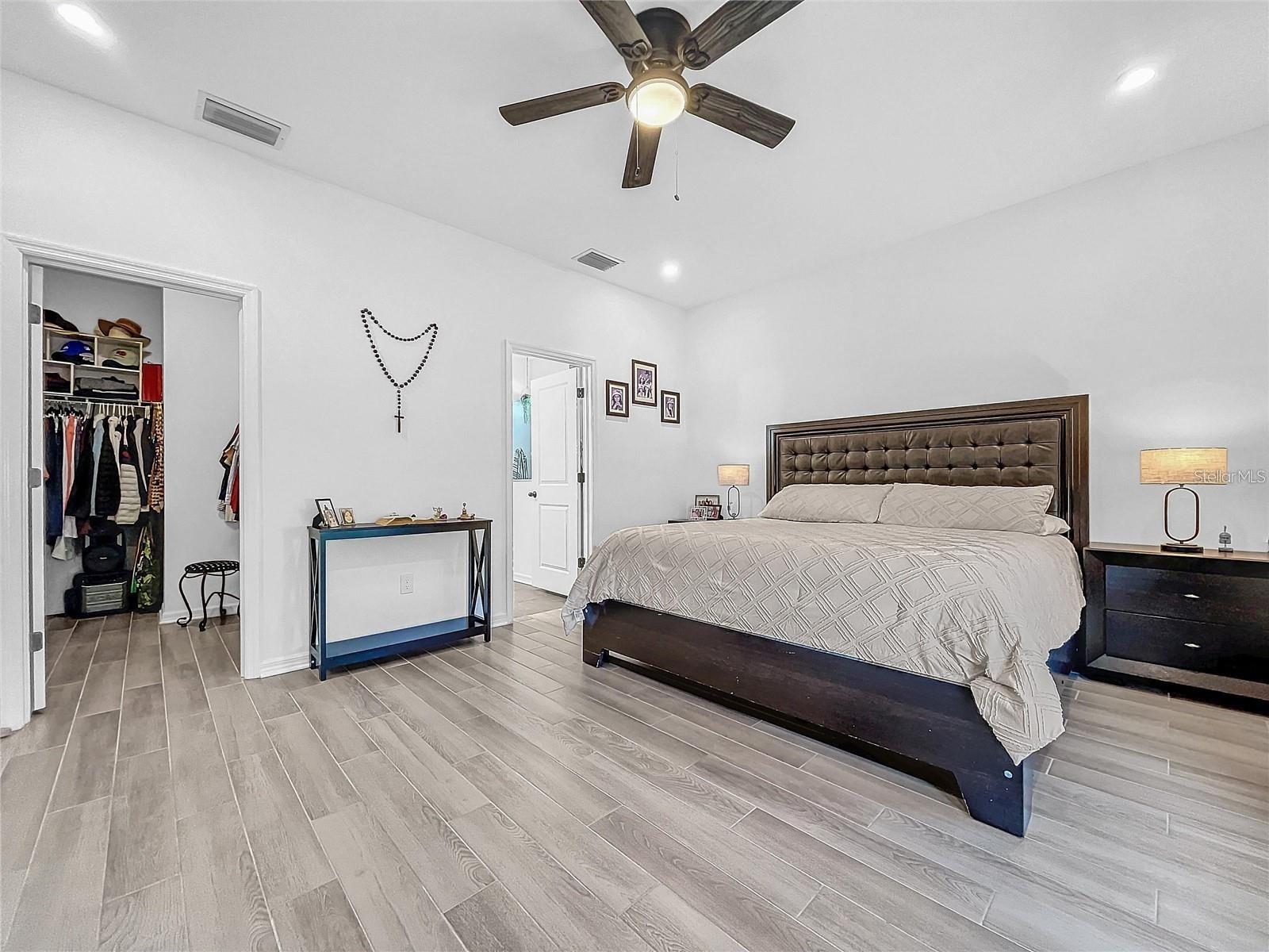 34208 EVERGREEN HILL CT — photo 18