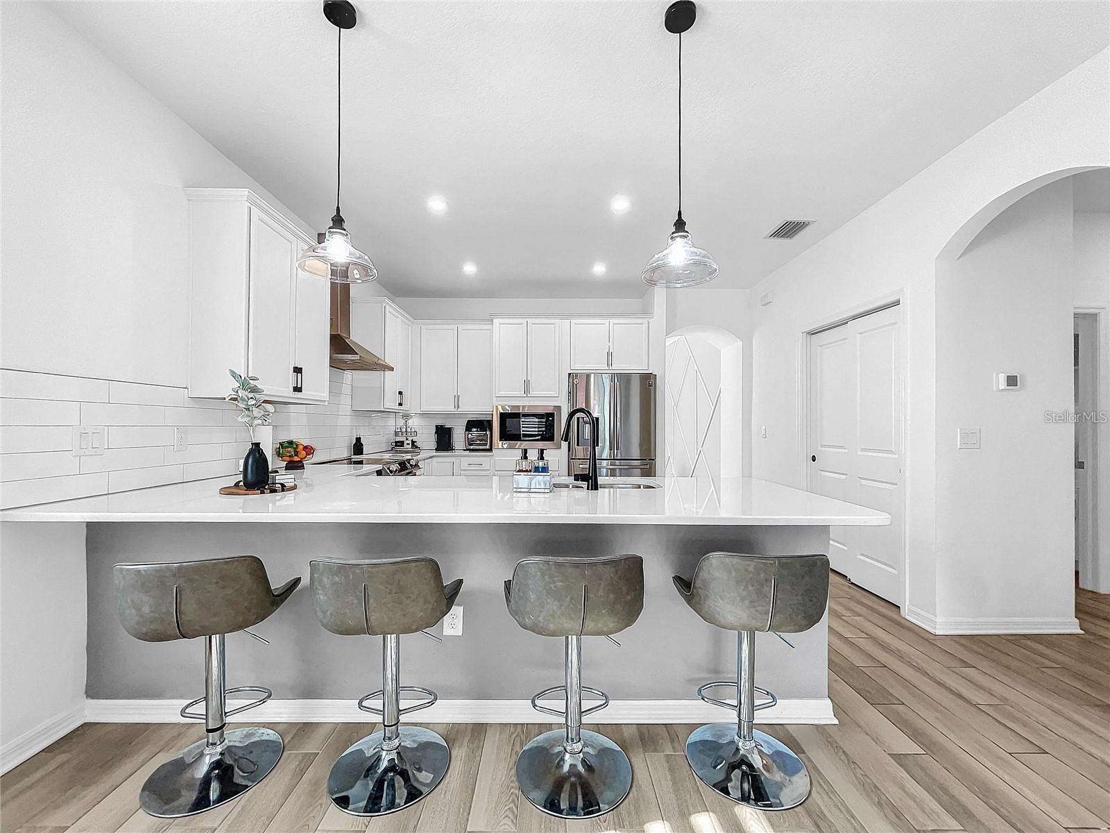 34208 EVERGREEN HILL CT — photo 6