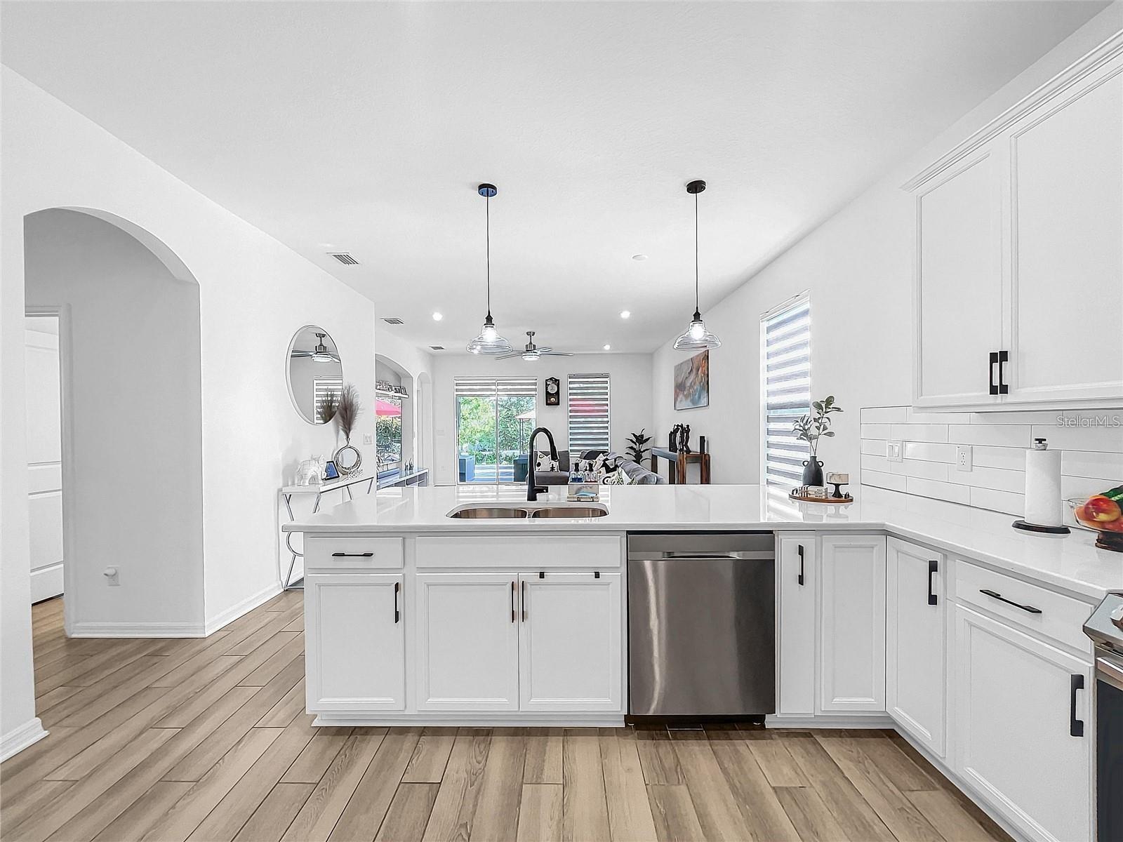34208 EVERGREEN HILL CT — photo 12